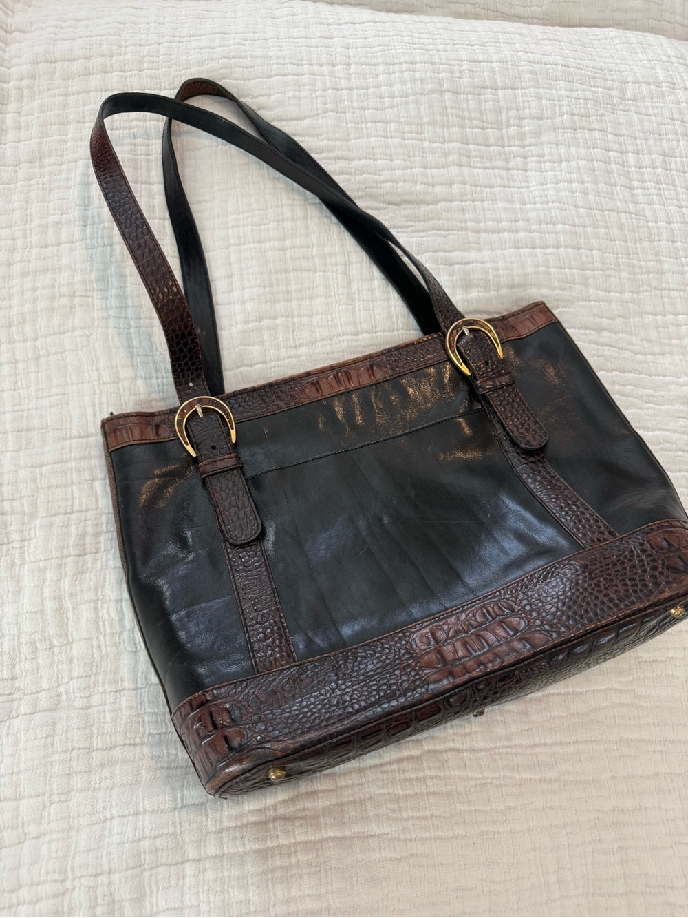 Brahmin leather Croc Embossed Classic Black and Brown Leather Tote Bag GUC C000